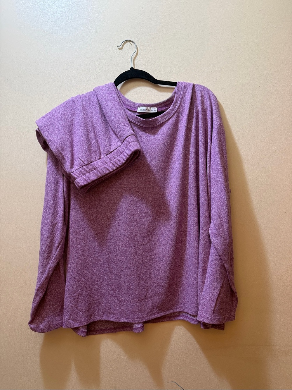 Zenana Outfitters Lavender Scoop Neck Tee and shorts SO SOFT